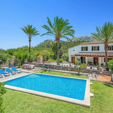 Villa Clavet By *